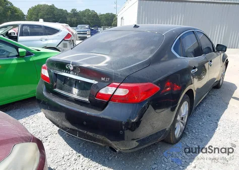 2011 Infiniti M37 z USA, uszkodzony, nr VIN JN1BY1AP0BM323675